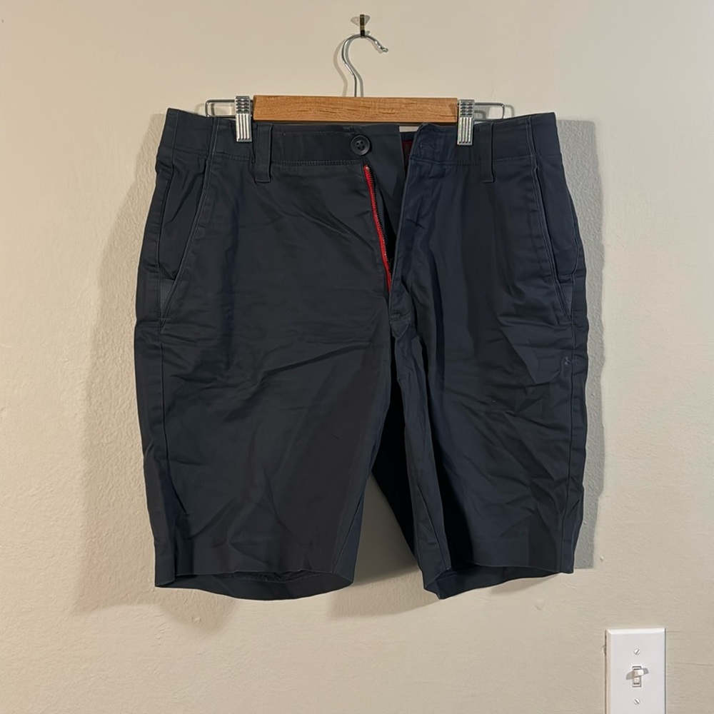 Under Armour Golf Shorts. 36, Blue